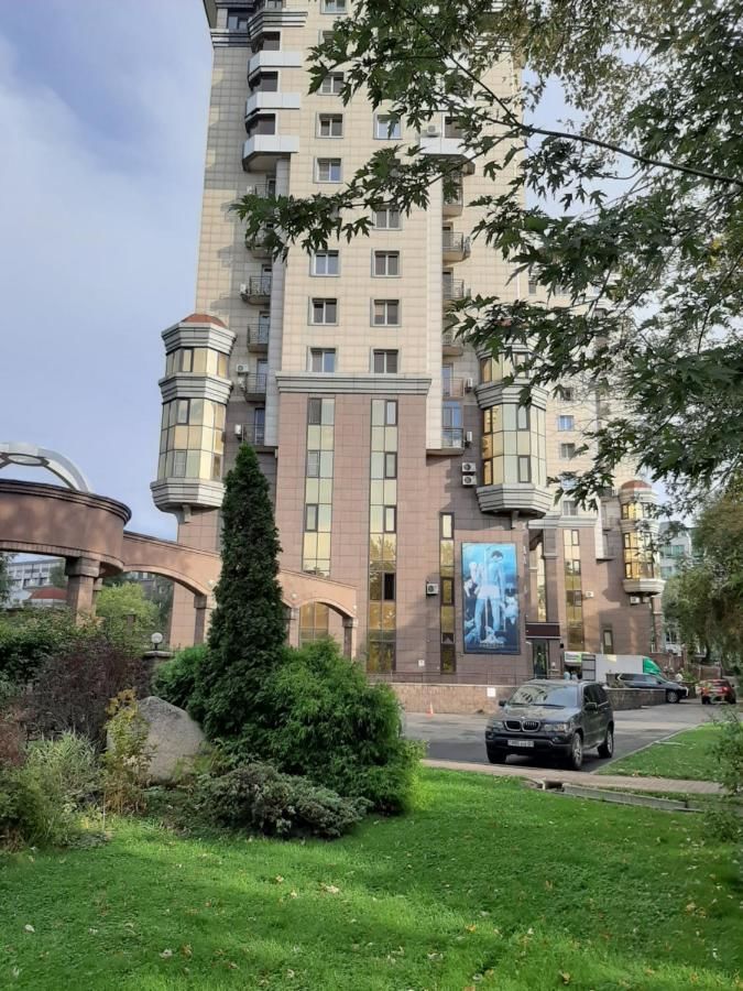 Апартаменты Luxury 3 bedroom apartment in upscale complex Алматы