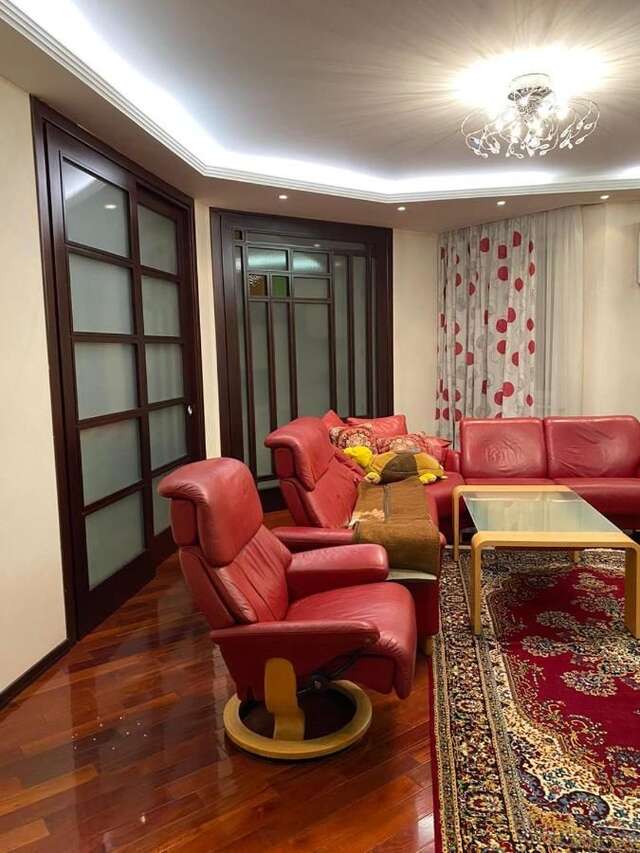 Апартаменты Luxury 3 bedroom apartment in upscale complex Алматы-15